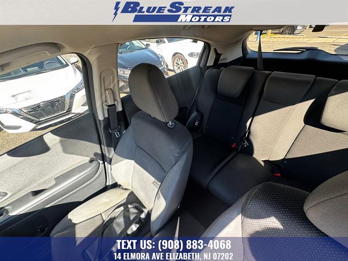 Vehicle view 17