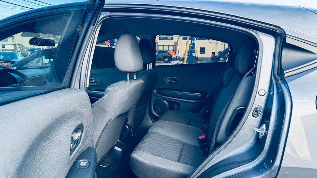 Vehicle view 13