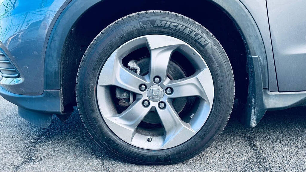 Vehicle view 14