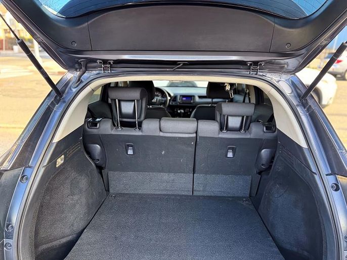 Vehicle view 28