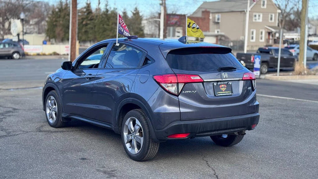 Vehicle view 6