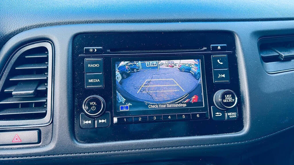 Vehicle view 9