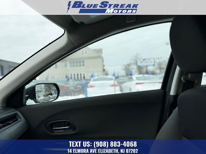 Vehicle view 19