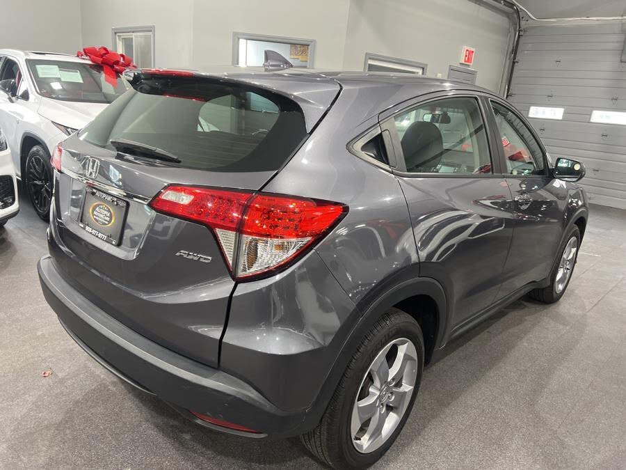 Vehicle view 7