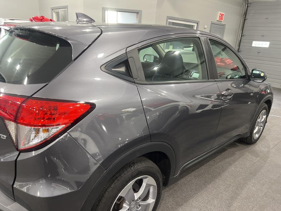 Vehicle view 8