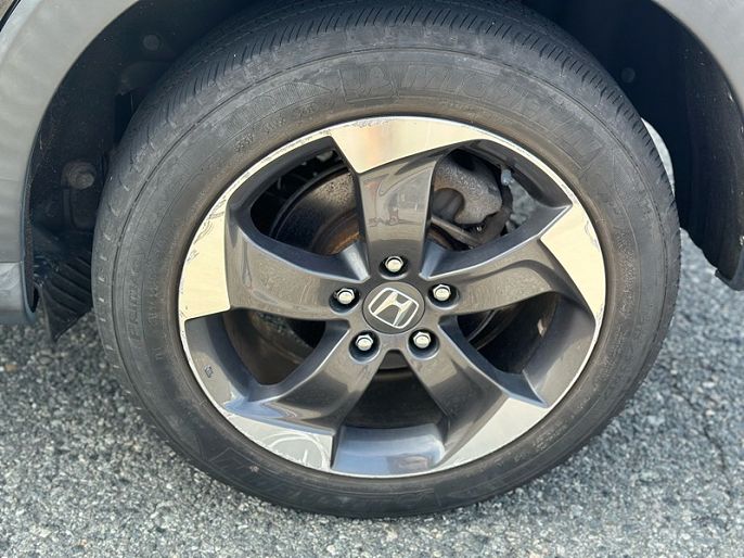Vehicle view 16