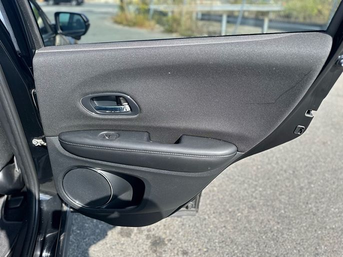 Vehicle view 23