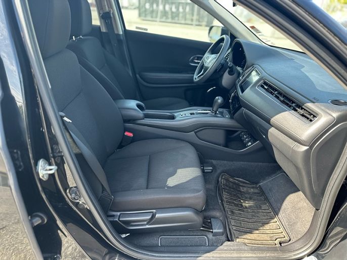 Vehicle view 25