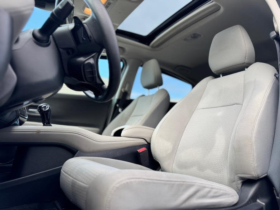 Vehicle view 16