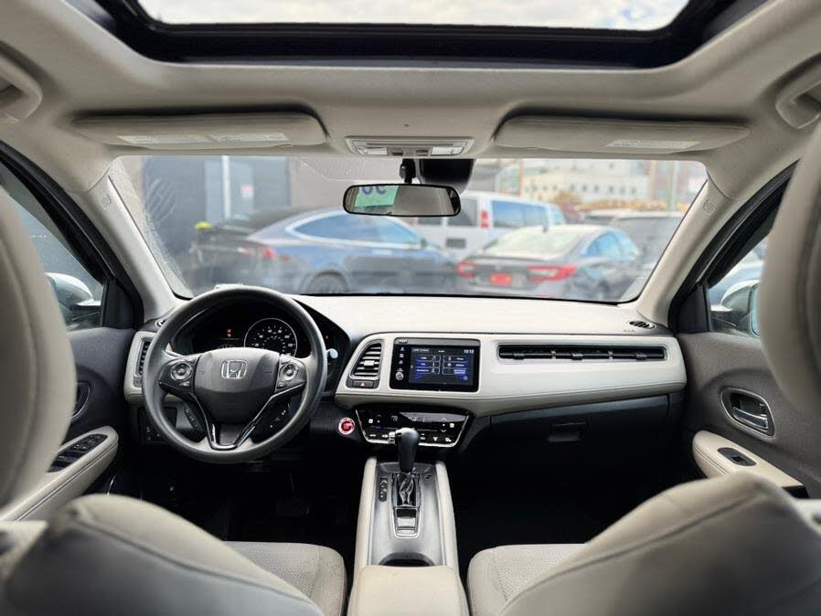 Vehicle view 23