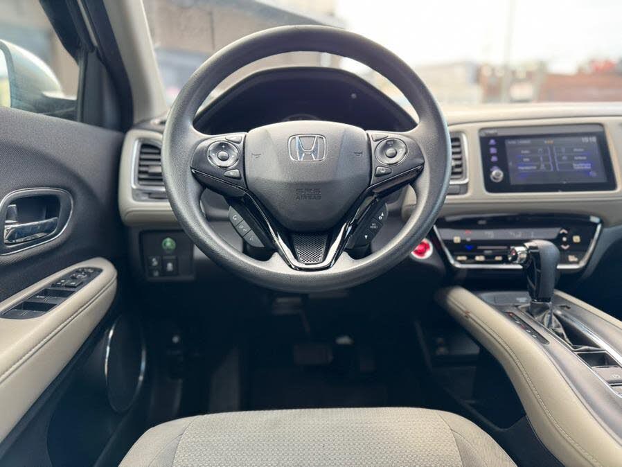 Vehicle view 25