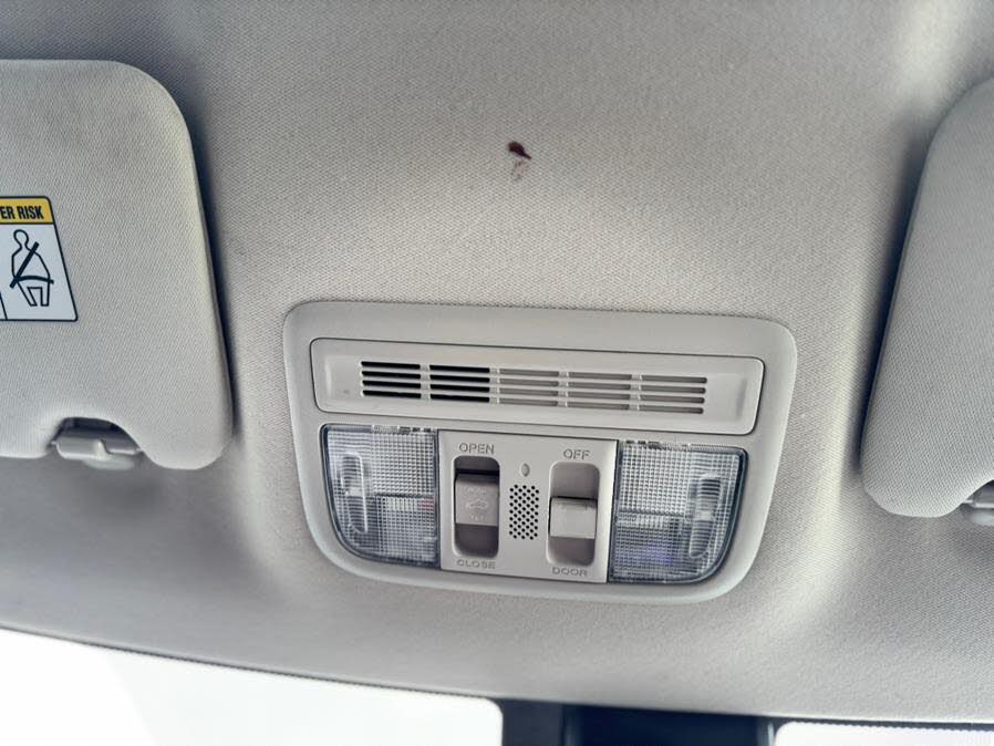 Vehicle view 33