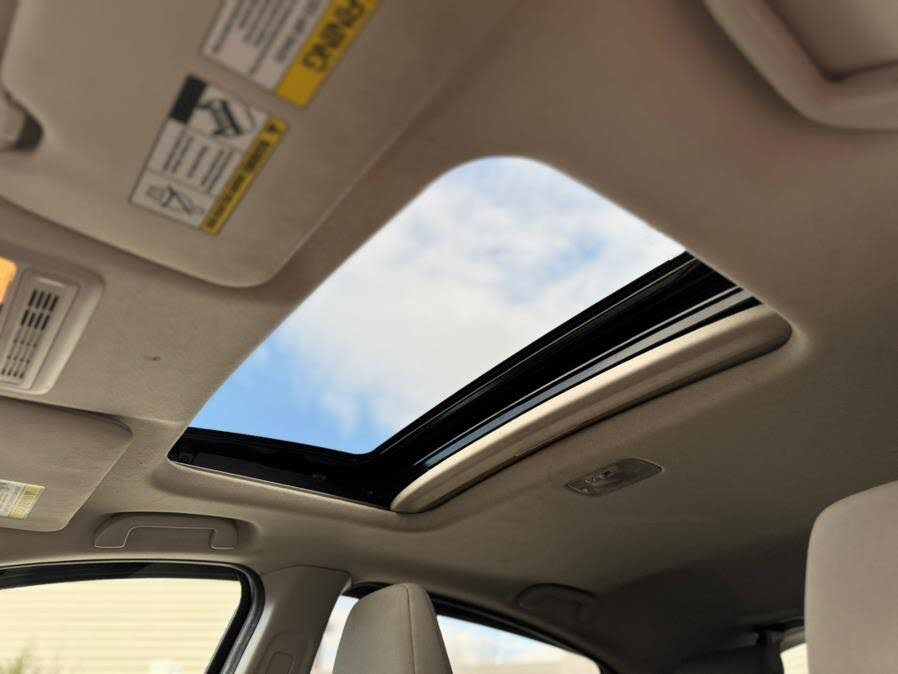 Vehicle view 34