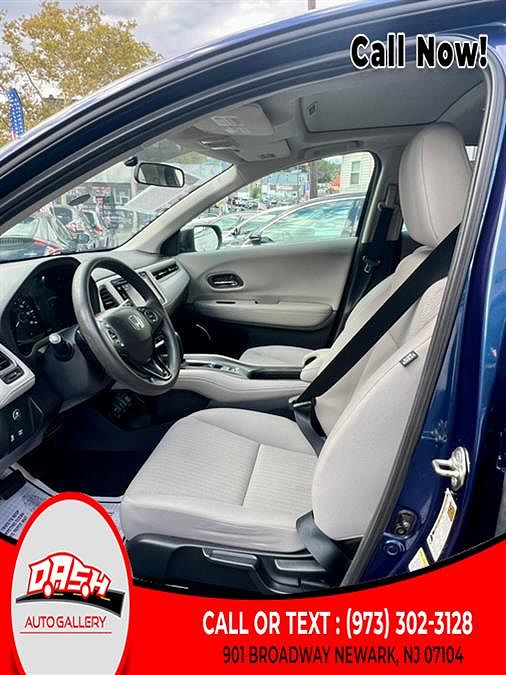 Vehicle view 25