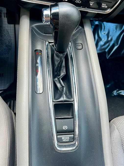 Vehicle view 79