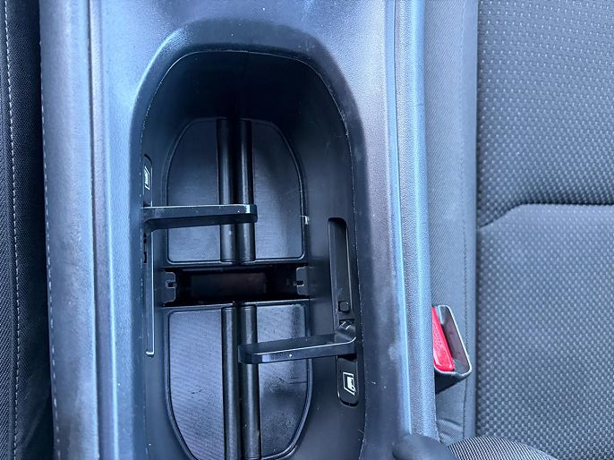 Vehicle view 25