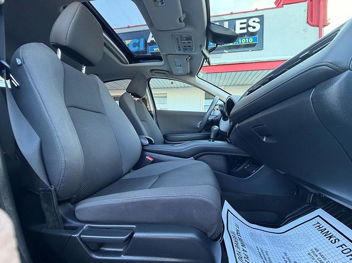 Vehicle view 27
