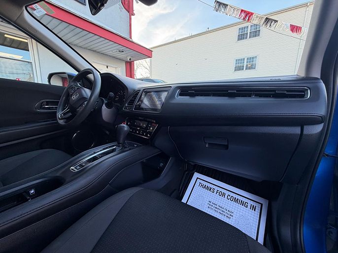 Vehicle view 28