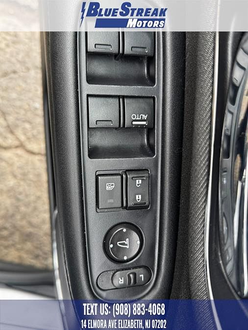 Vehicle view 29