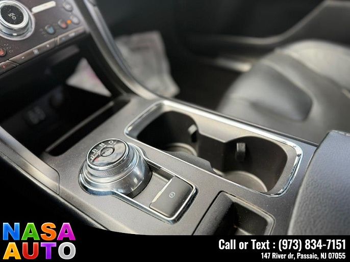 Vehicle view 25