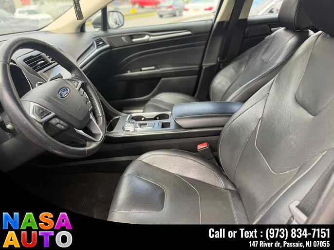 Vehicle view 27