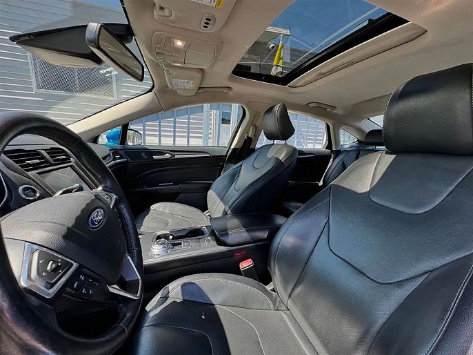 Vehicle view 4