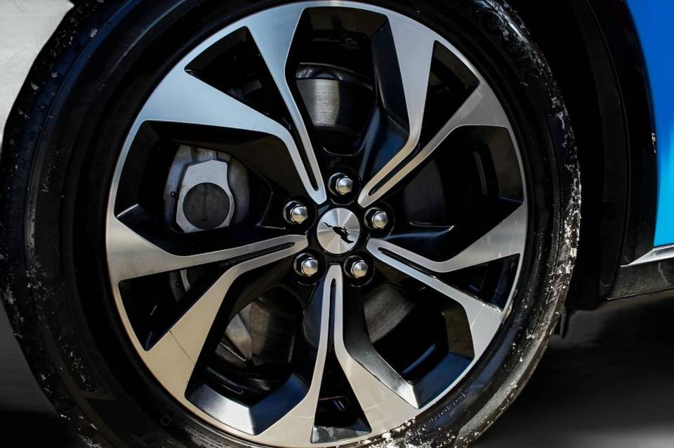 Vehicle view 16