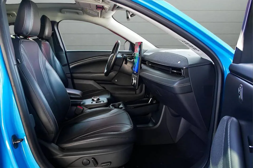 Vehicle view 48