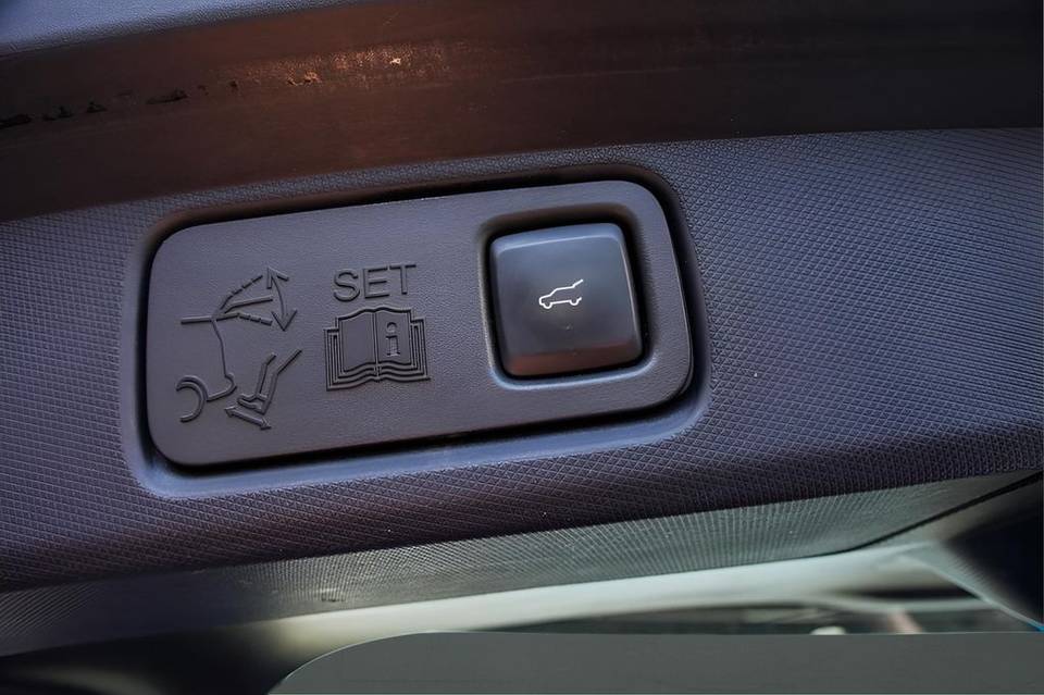 Vehicle view 58