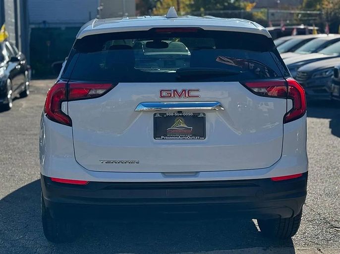 Vehicle view 9