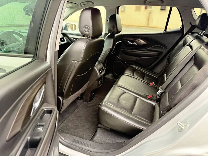 Vehicle view 33