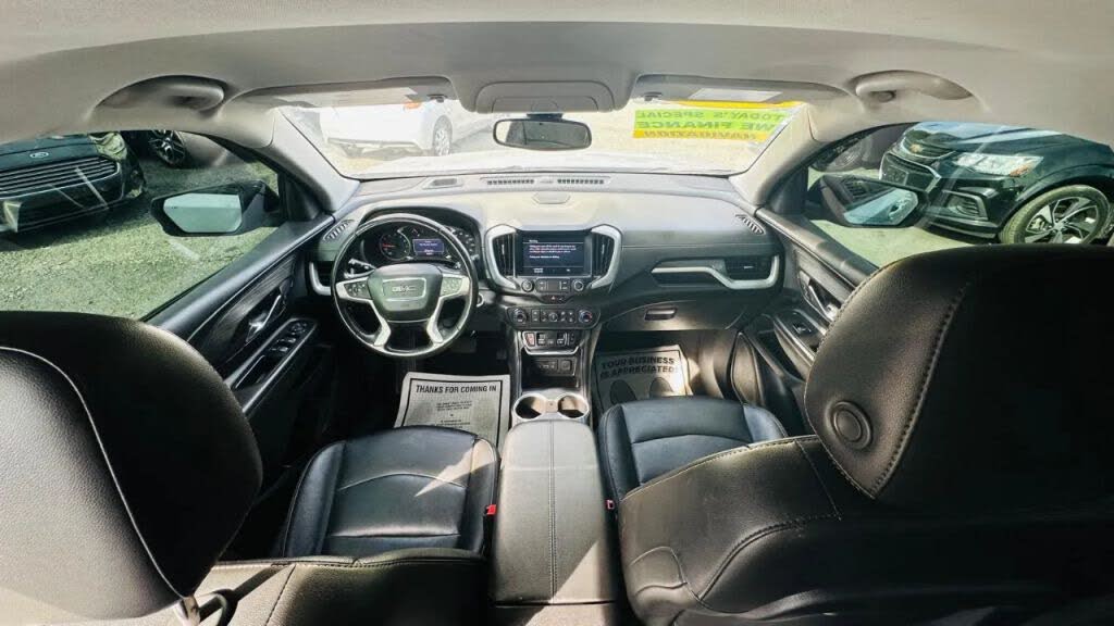 Vehicle view 9