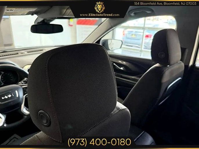 Vehicle view 25
