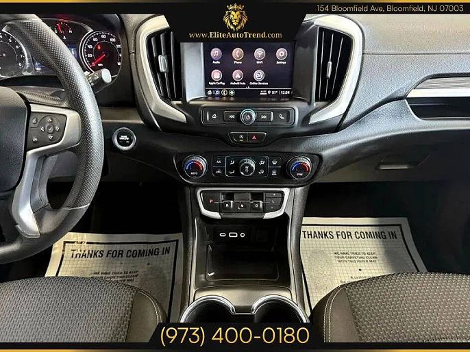 Vehicle view 8