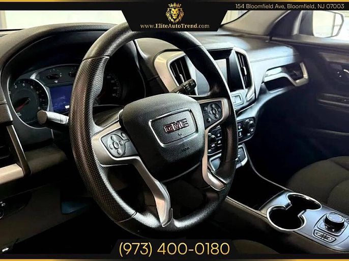 Vehicle view 9