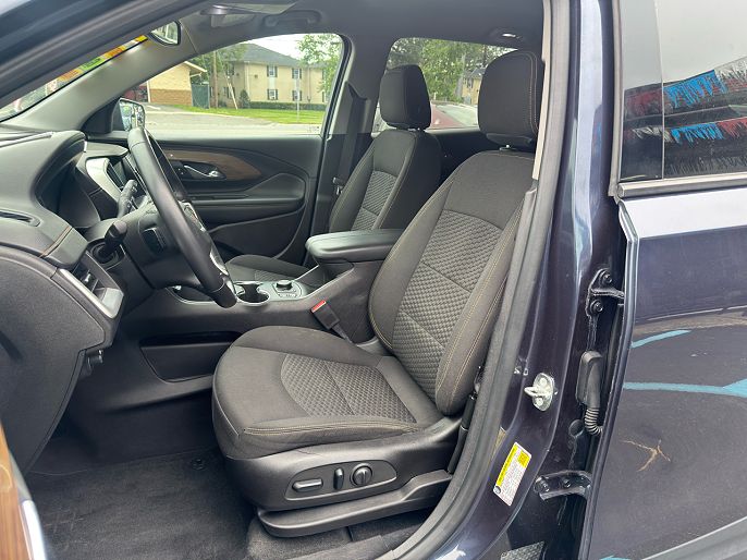 Vehicle view 9