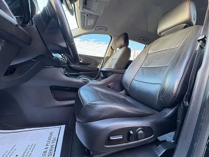 Vehicle view 16