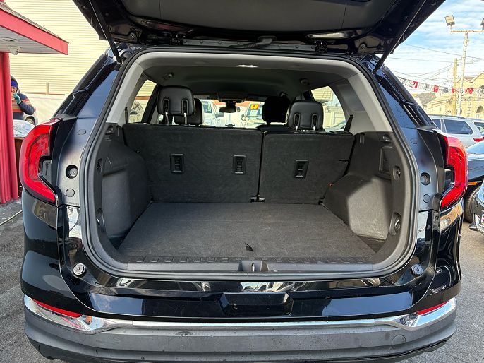 Vehicle view 33