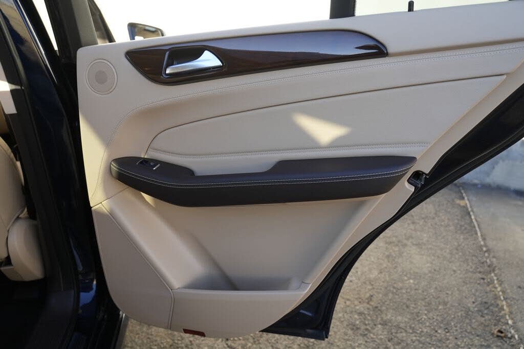 Vehicle view 32