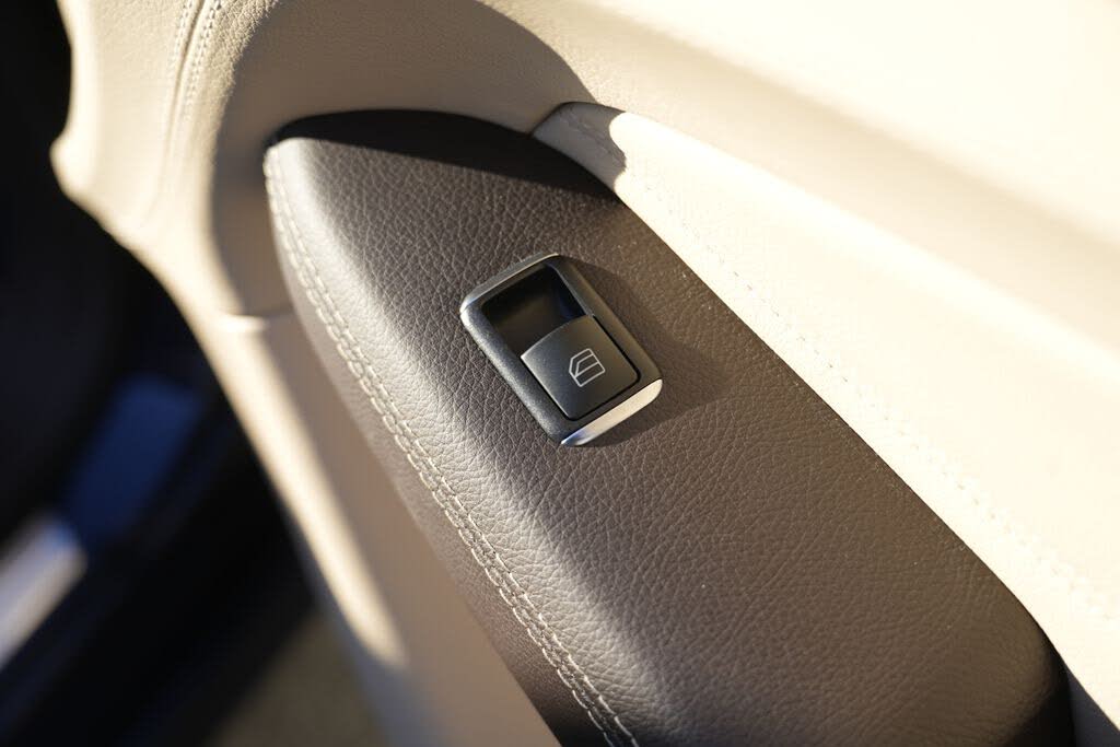 Vehicle view 39