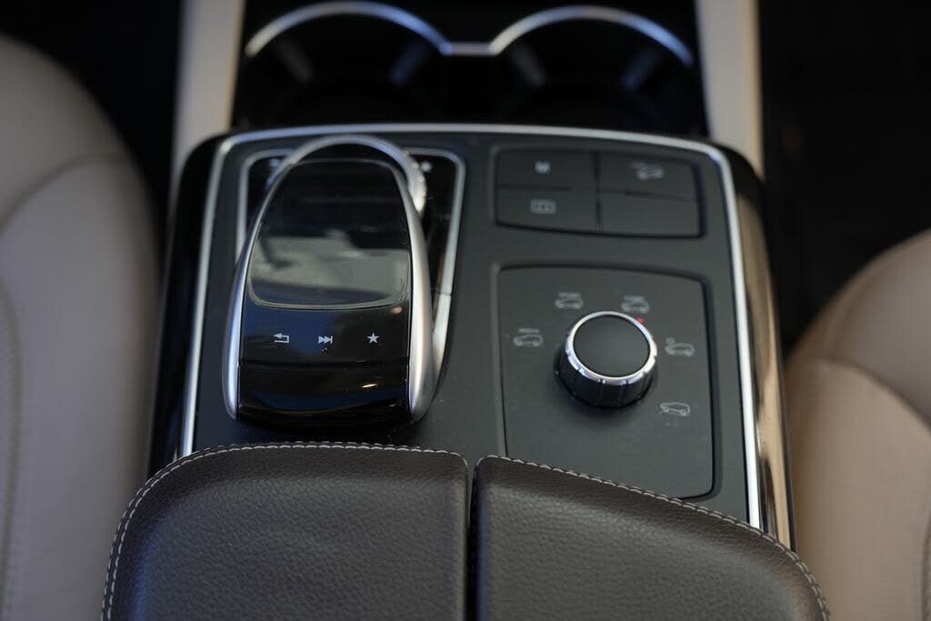 Vehicle view 44