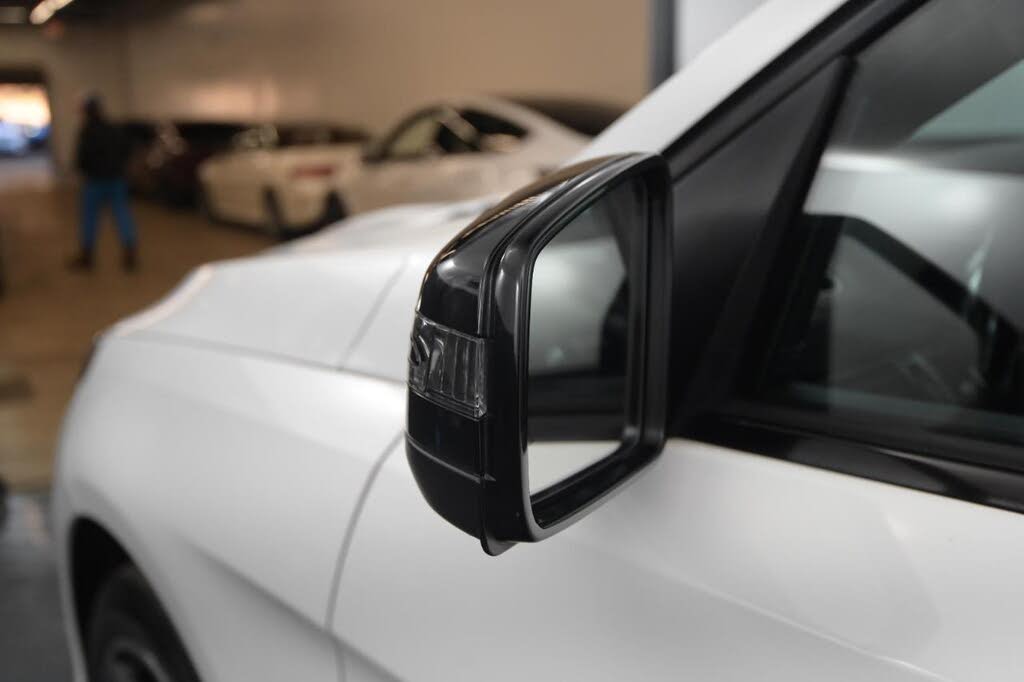 Vehicle view 13
