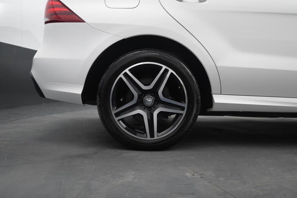 Vehicle view 18