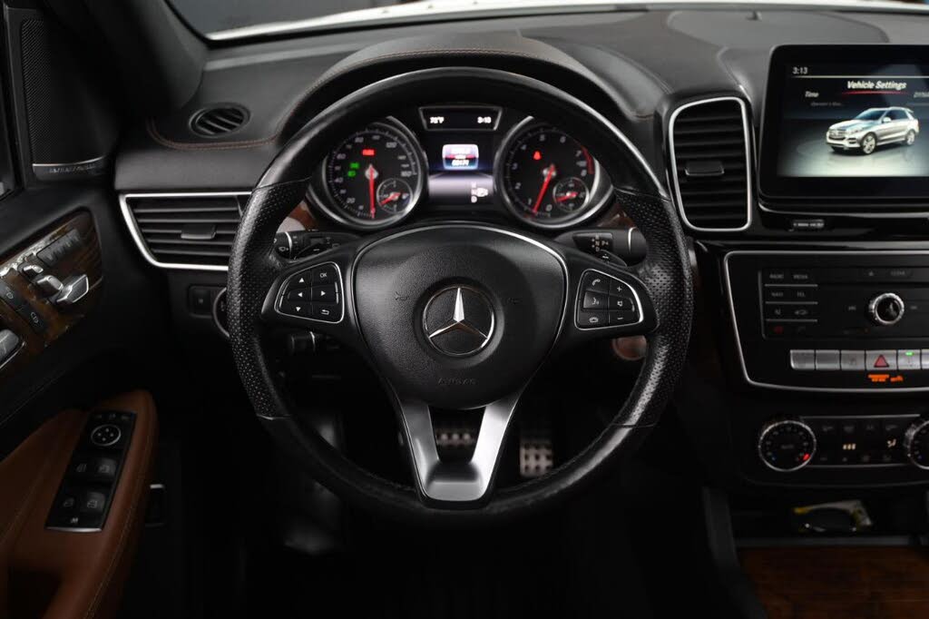 Vehicle view 27