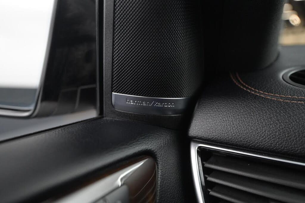 Vehicle view 37