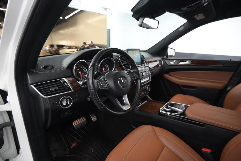 Vehicle view 39