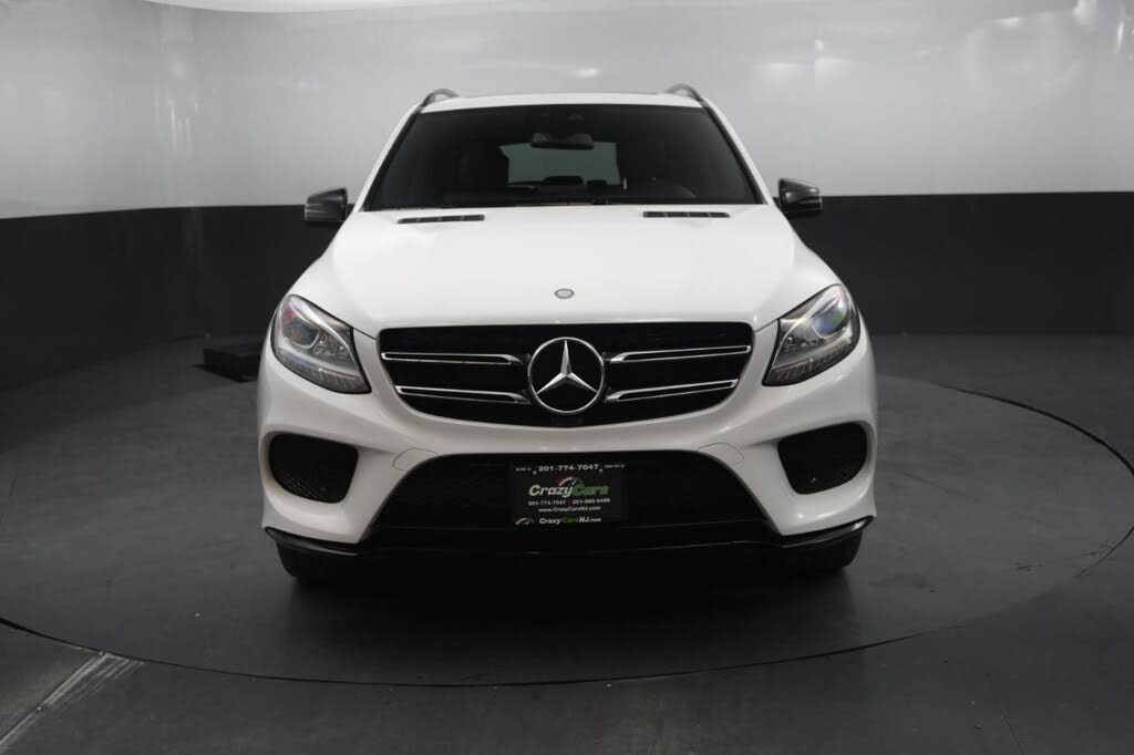 Vehicle view 8