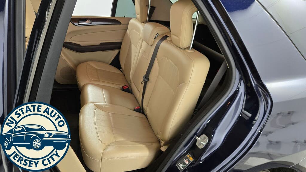 Vehicle view 27