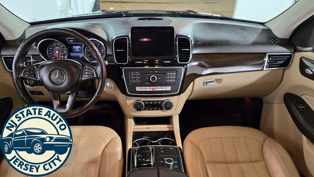 Vehicle view 28