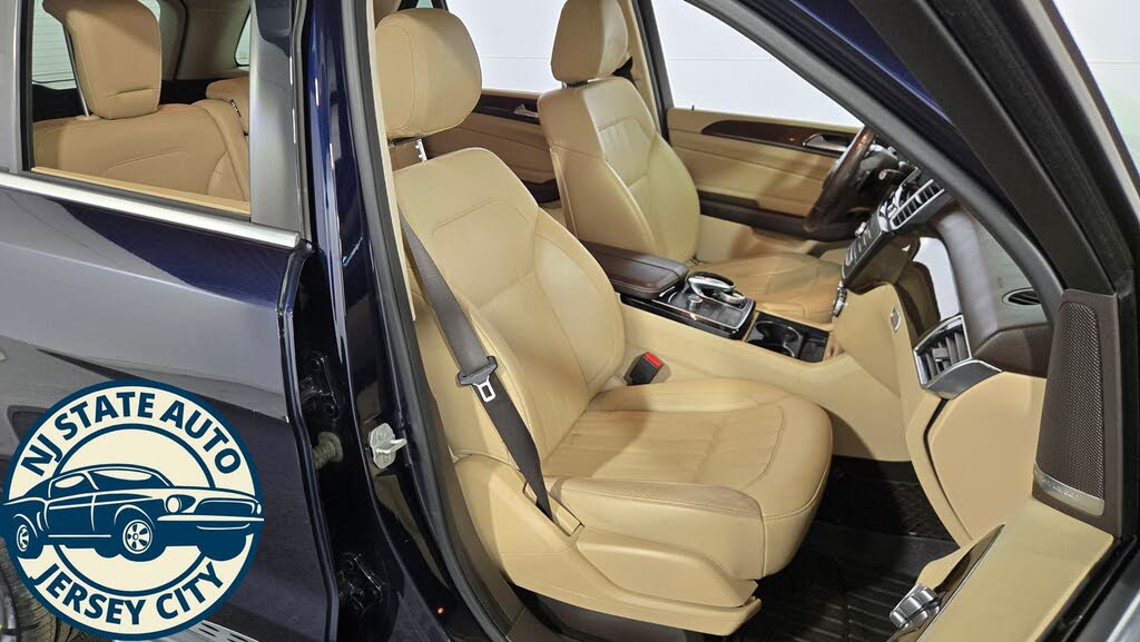 Vehicle view 36